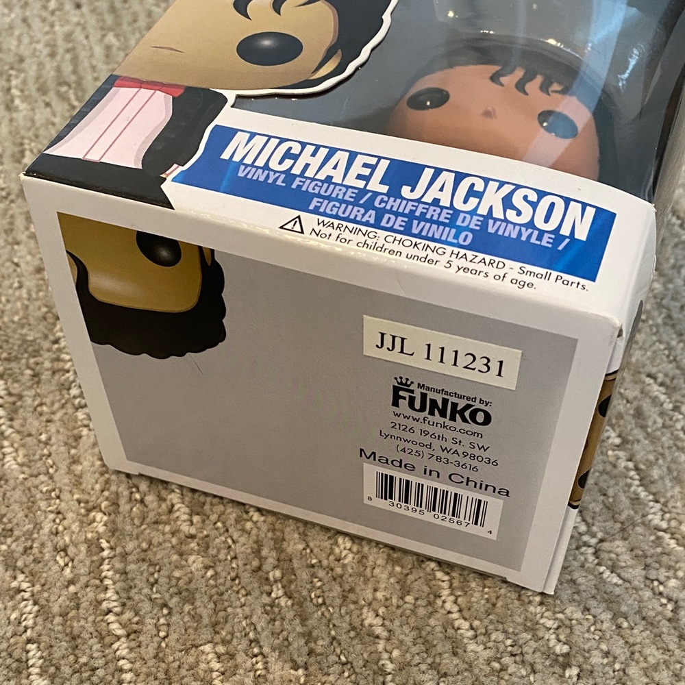 Funko Pop Rock Michael Jackson Figure with Pink and Black Outfit - Picture 3 of 8